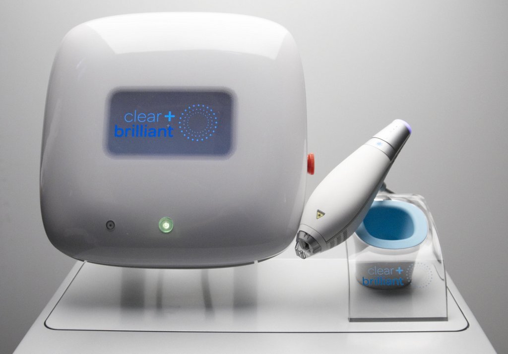 Clear And Brilliant Permea piel resplandeciente